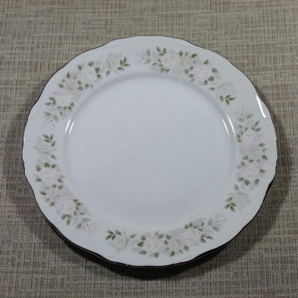 Sheffield Fine China Japan Classic 501 Set of 4 Dinner Plates - Picture 1 of 3
